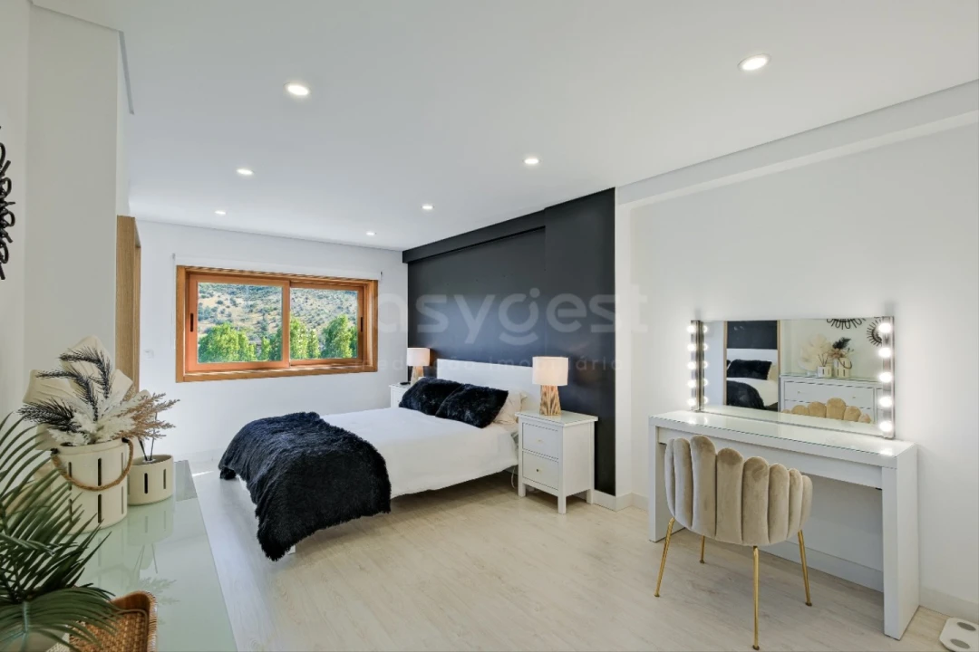 Apartamento T3 para Venda em Odivelas Foto 12