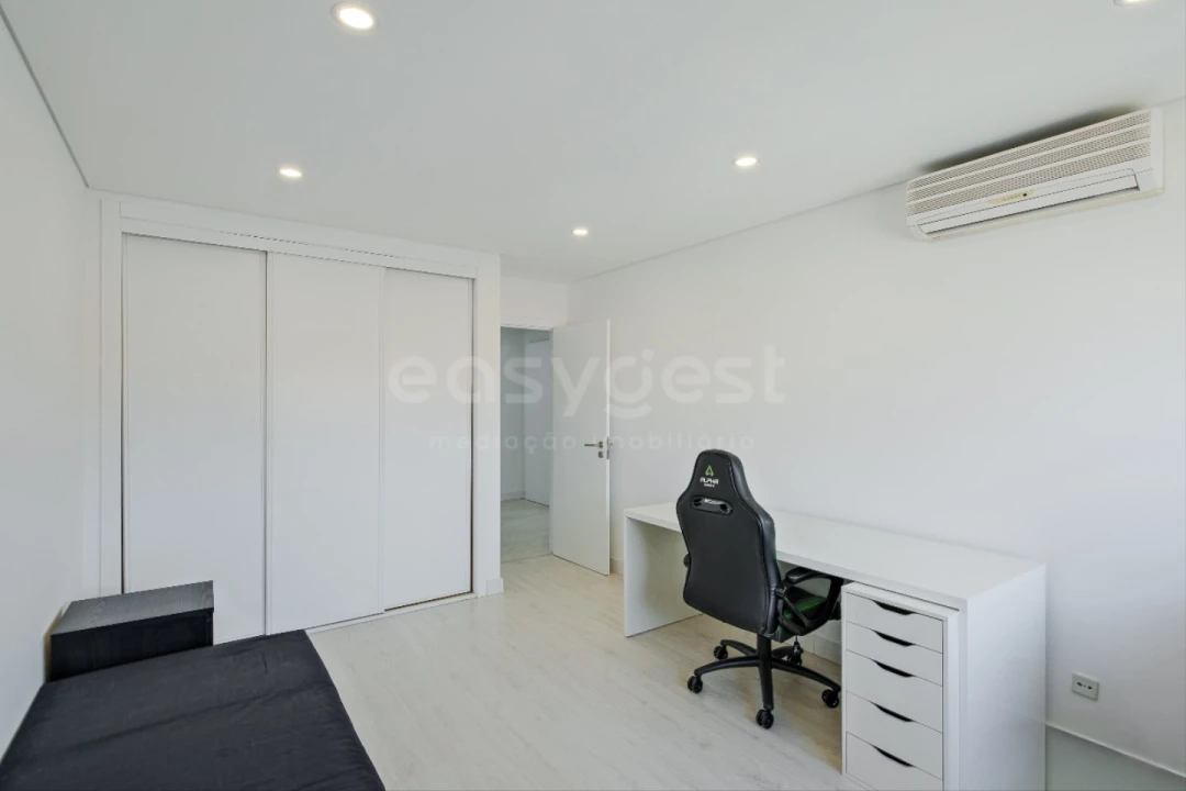 Apartamento T3 para Venda em Odivelas Foto 32