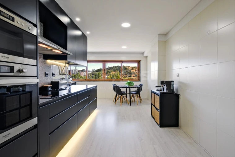 Apartamento T3 para Venda em Odivelas Foto 9