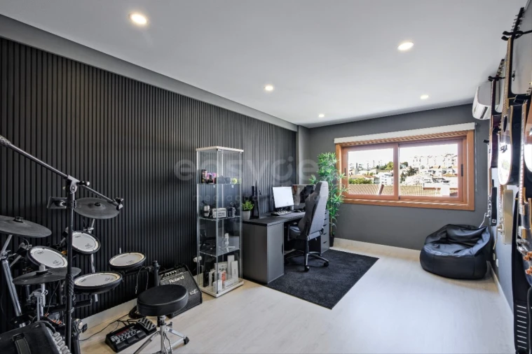 Apartamento T3 para Venda em Odivelas Foto 24
