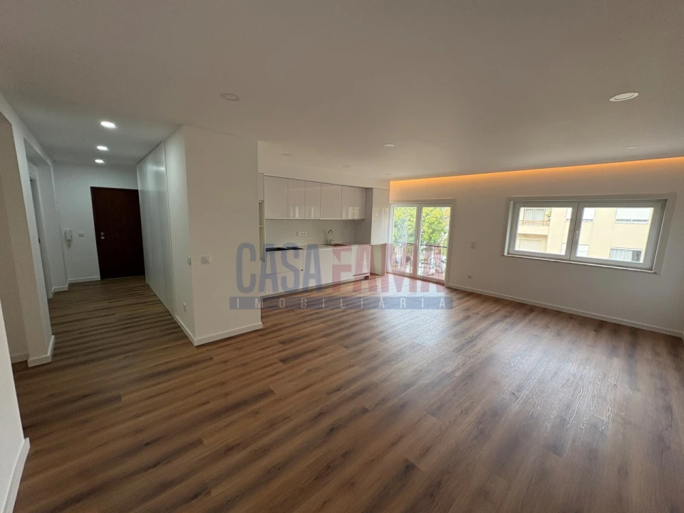 Apartamento T3 para Venda em Braga (São José de São Lázaro e São João do Souto) Foto 1