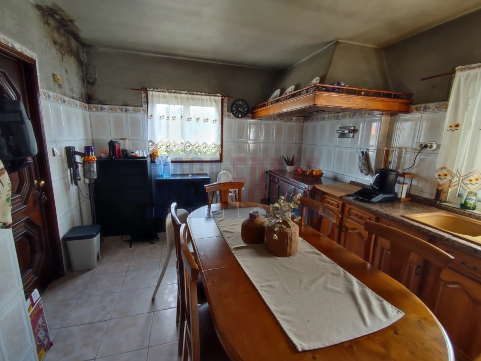Moradia T4 para Venda em Gondifelos, Cavalões e Outiz Foto 10
