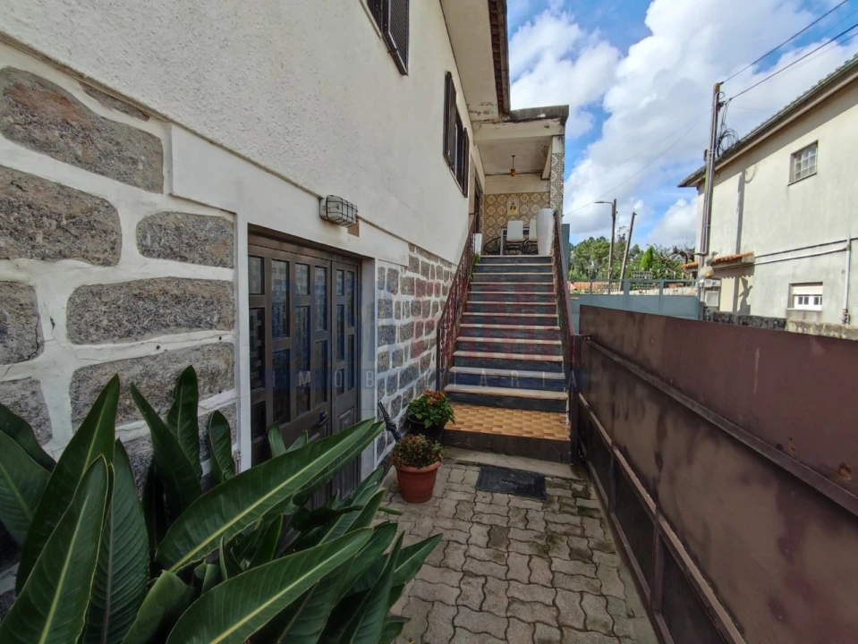 Moradia T4 para Venda em Gondifelos, Cavalões e Outiz Foto 28