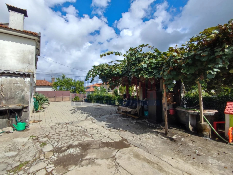 Moradia T4 para Venda em Gondifelos, Cavalões e Outiz Foto 35