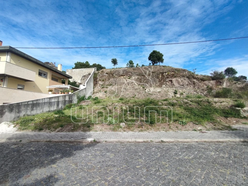 Terreno para Venda em Cardielos e Serreleis Foto 2