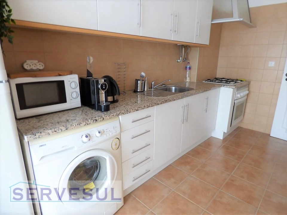 Apartamento T2 para Venda em Silves Foto 3
