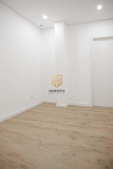 Apartamento T1 para Venda em Pedrouços
