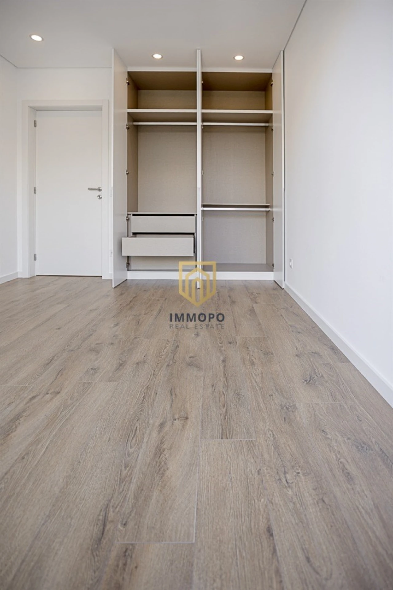 Apartamento T1 para Venda em Pedrouços Foto 12