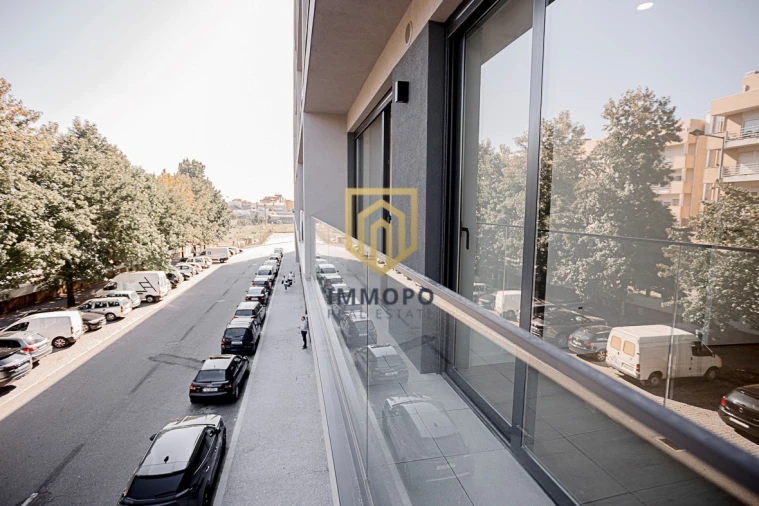 Apartamento T1 para Venda em Pedrouços Foto 3