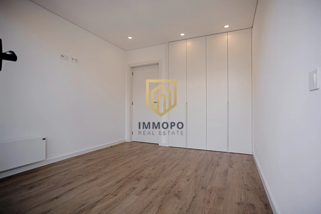 Apartamento T1 para Venda em Pedrouços Foto 22
