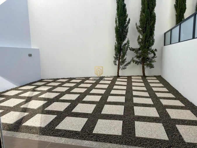 Moradia T4 para Arrendamento em Ramalde Foto 6