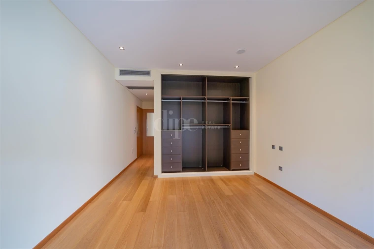 Apartamento T2 para Arrendamento em Creixomil Foto 14