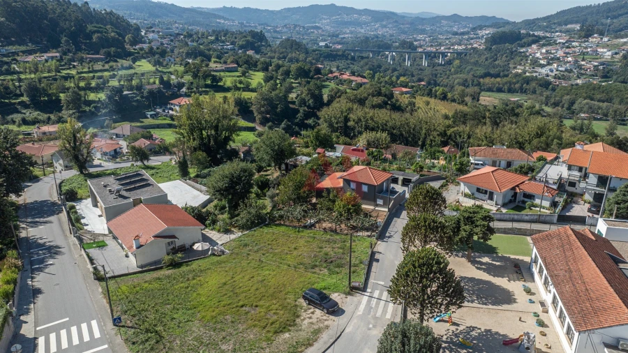 Terreno para Venda em Vila Fria e Vizela (São Jorge) Foto 6