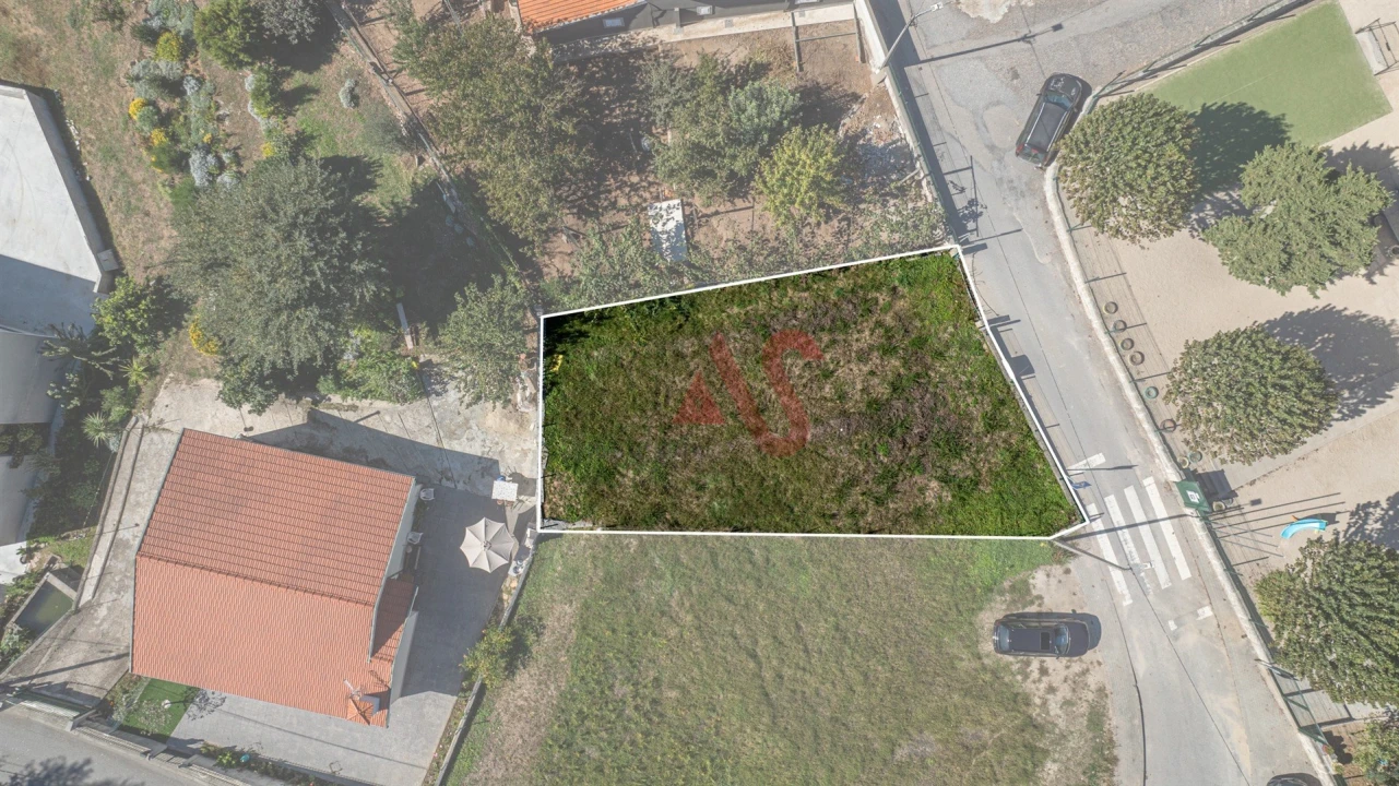 Terreno para Venda em Vila Fria e Vizela (São Jorge) Foto 1