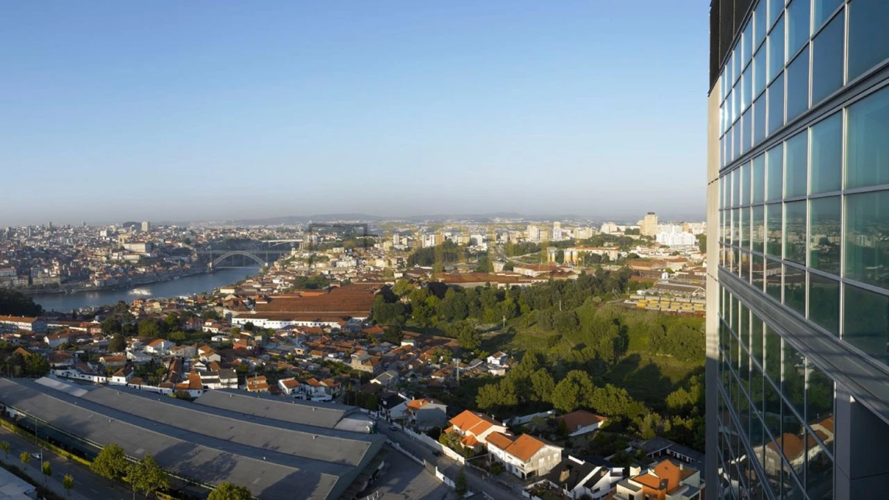 Escritório para Arrendamento em Santa Marinha e São Pedro da Afurada Foto 4