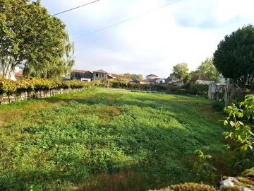 Terreno para Venda em São Mamede de Infesta e Senhora da Hora