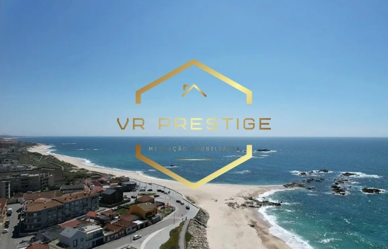Apartamento T2 para Venda em Mindelo Foto 8