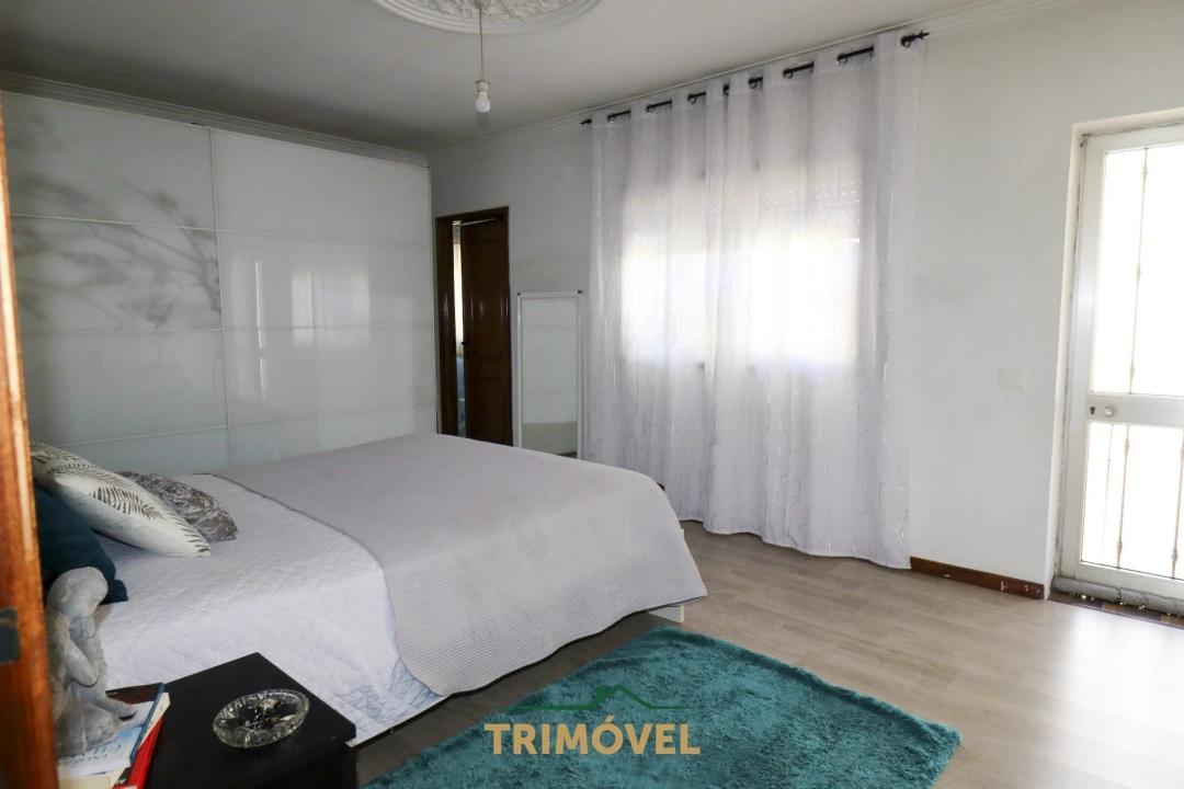 Moradia T7 para Venda em São Roque Foto 18