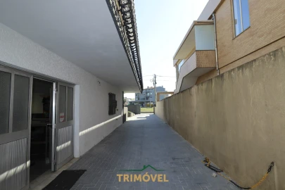 Moradia T7 para Venda em São Roque