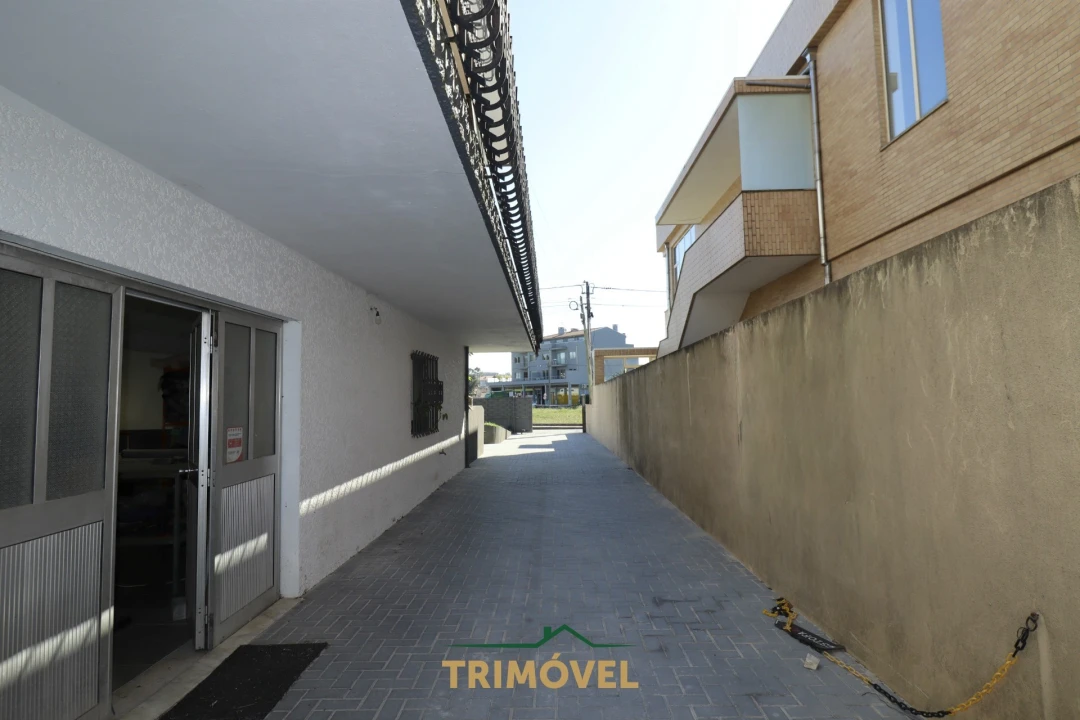 Moradia T7 para Venda em São Roque Foto 37