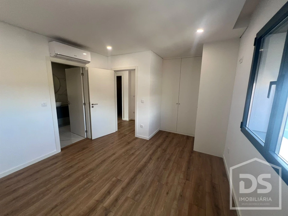 Apartamento T2 para Arrendamento em Tondela e Nandufe Foto 18