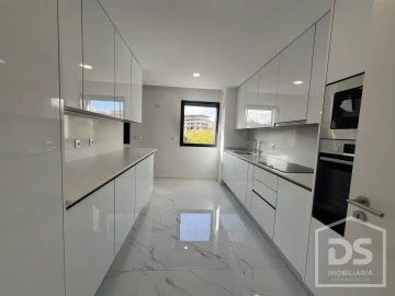 Apartamento T2 para Arrendamento em Tondela e Nandufe