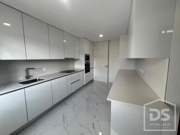 Apartamento T2 para Arrendamento em Tondela e Nandufe