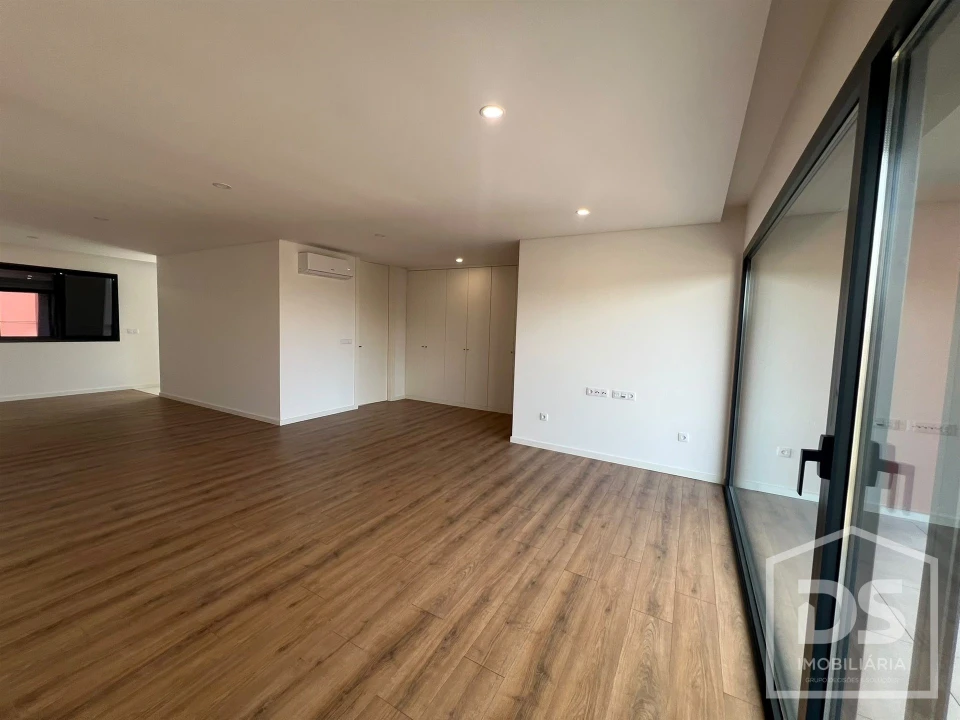 Apartamento T2 para Arrendamento em Tondela e Nandufe Foto 10