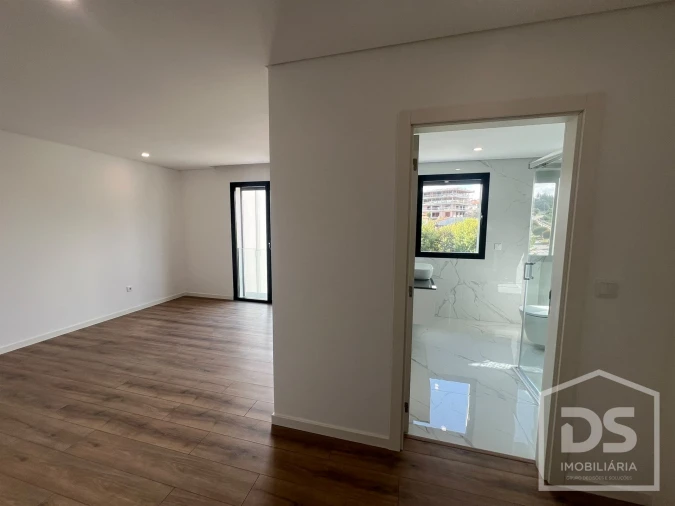Apartamento T2 para Arrendamento em Tondela e Nandufe Foto 22