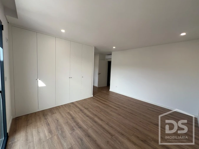 Apartamento T2 para Arrendamento em Tondela e Nandufe Foto 26