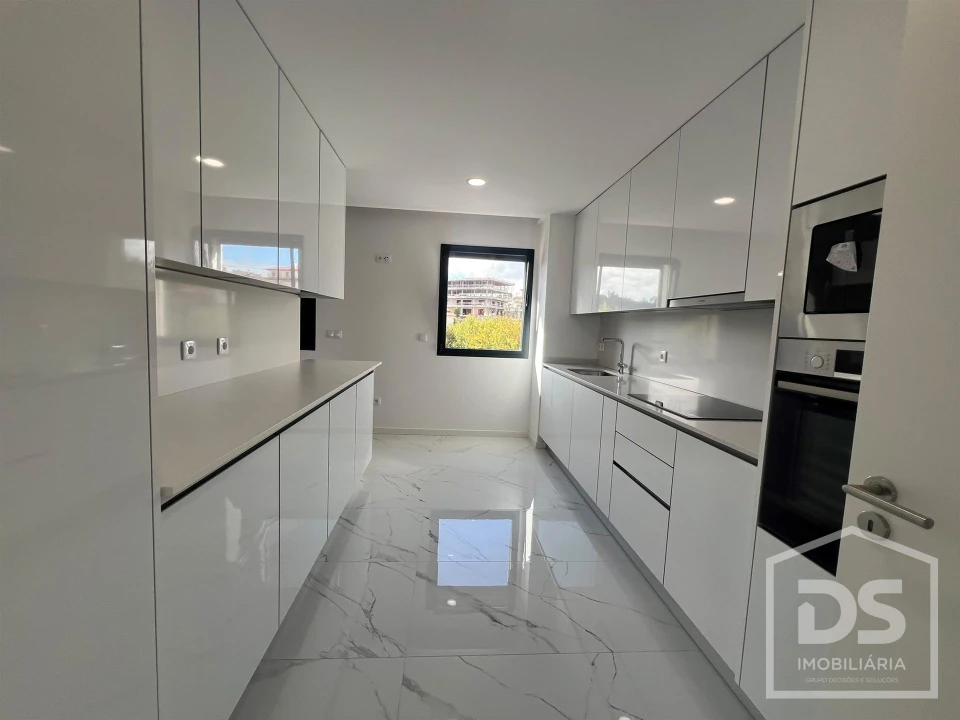 Apartamento T2 para Arrendamento em Tondela e Nandufe Foto 5