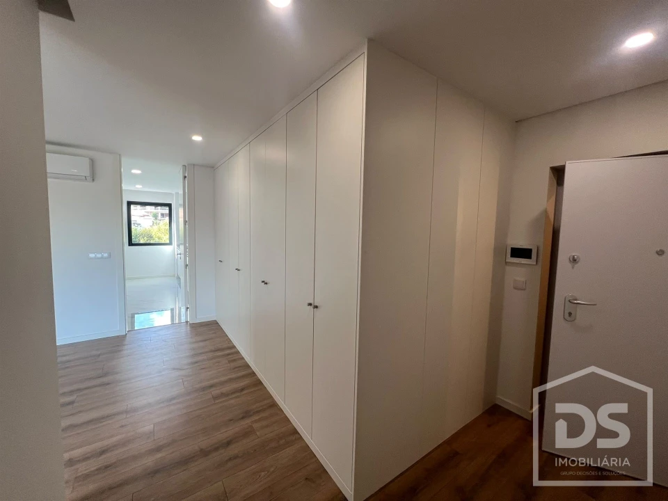 Apartamento T2 para Arrendamento em Tondela e Nandufe Foto 3