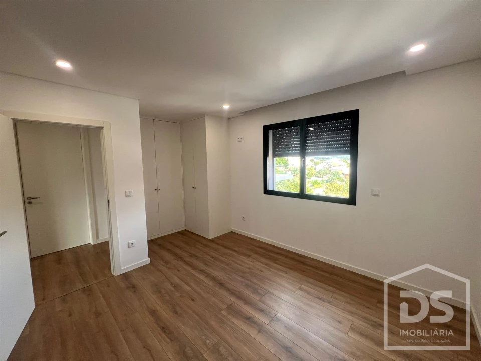 Apartamento T2 para Arrendamento em Tondela e Nandufe Foto 19