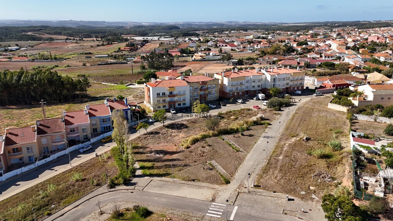 Terreno para Venda em Campelos e Outeiro da Cabeça Foto 6