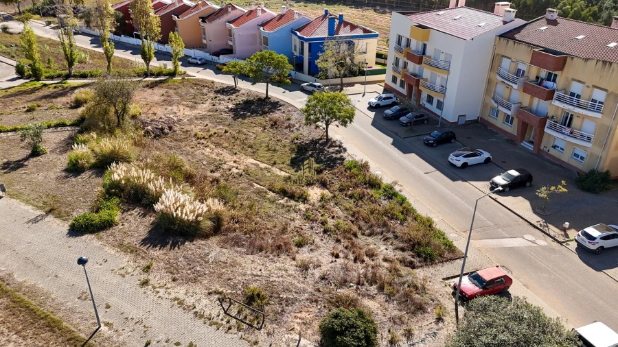 Terreno para Venda em Campelos e Outeiro da Cabeça Foto 9