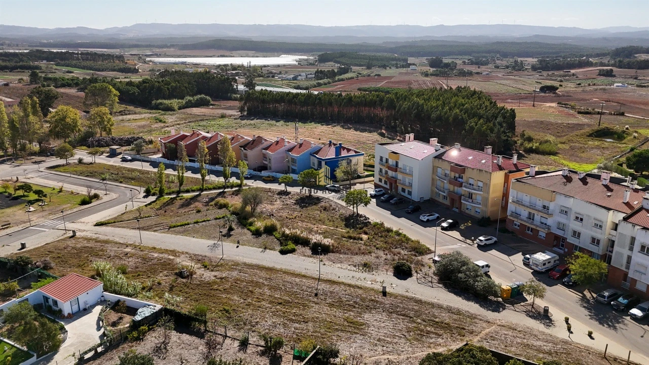 Terreno para Venda em Campelos e Outeiro da Cabeça Foto 7