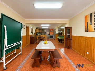 Moradia T5 para Venda em Rio de Loba