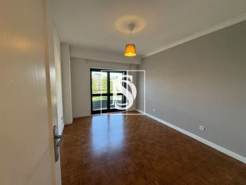 Apartamento T3 para Arrendamento em São Vitor (Braga)