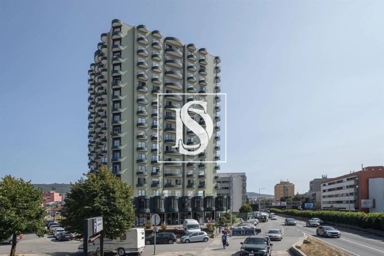 Apartamento T3 para Arrendamento em São Vitor (Braga) Foto 16