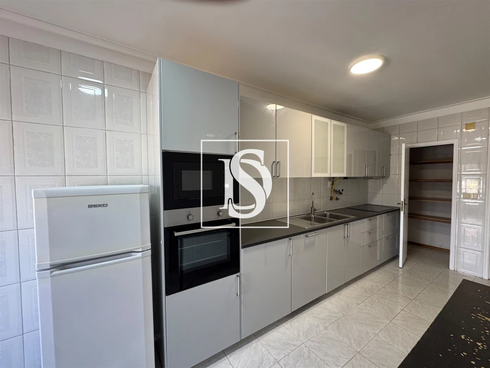 Apartamento T3 para Arrendamento em São Vitor (Braga) Foto 1