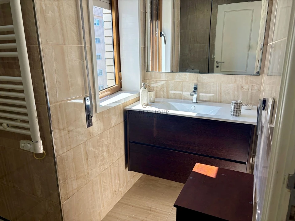 Apartamento T3 para Arrendamento em Santa Marinha e São Pedro da Afurada Foto 8
