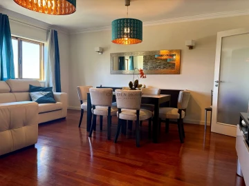Apartamento T3 para Arrendamento em Santa Marinha e São Pedro da Afurada
