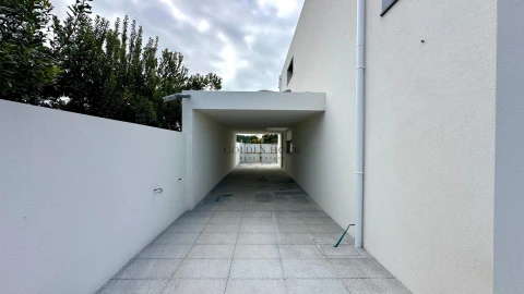 Moradia T3 para Venda em Madalena