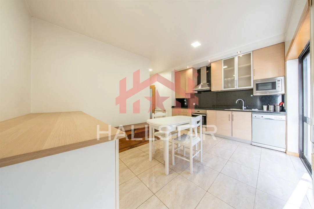 Apartamento T2 para Arrendamento em Leiria, Pousos, Barreira e Cortes Foto 6