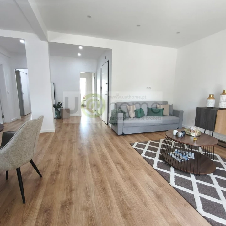 Apartamento T3 para Venda em Benfica Foto 12