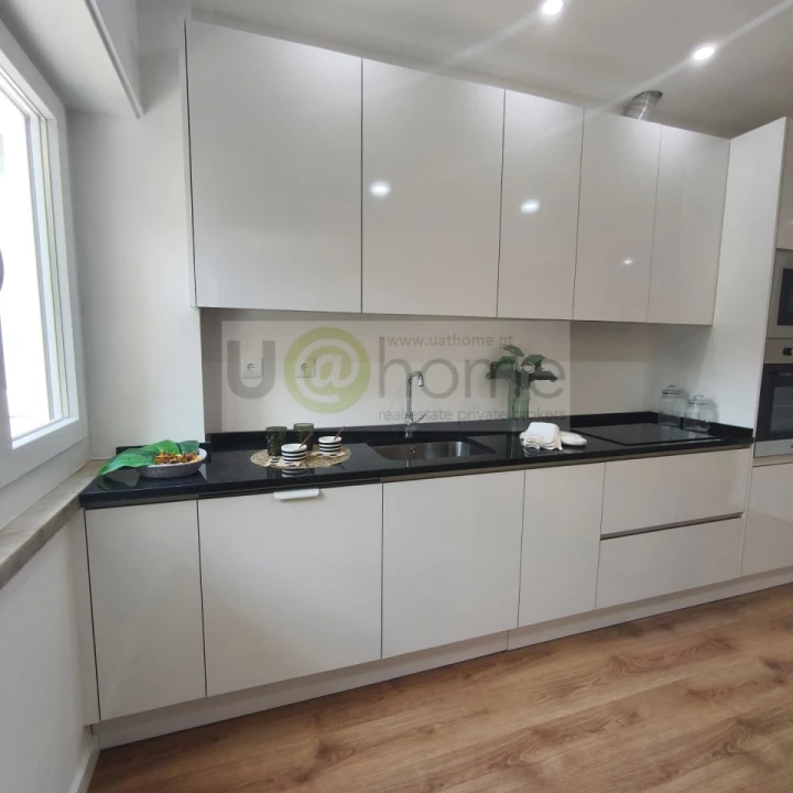 Apartamento T3 para Venda em Benfica Foto 4