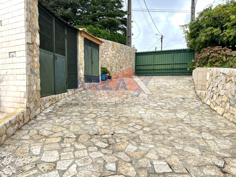 Moradia T5 para Venda em São Roque Foto 3