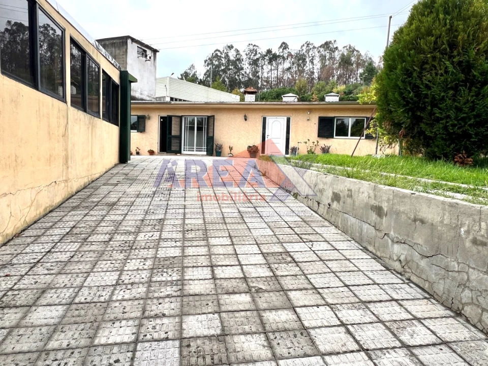 Moradia T5 para Venda em São Roque Foto 7