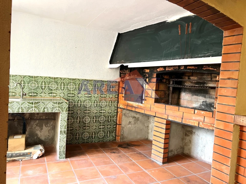 Moradia T5 para Venda em São Roque Foto 13