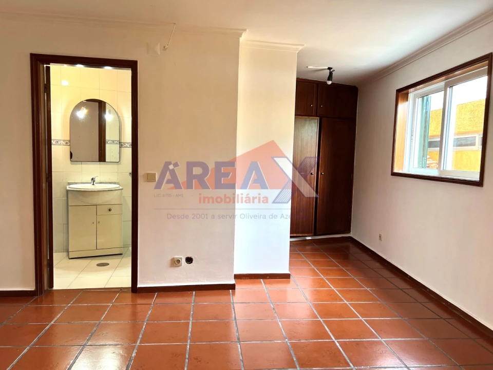 Moradia T5 para Venda em São Roque Foto 19